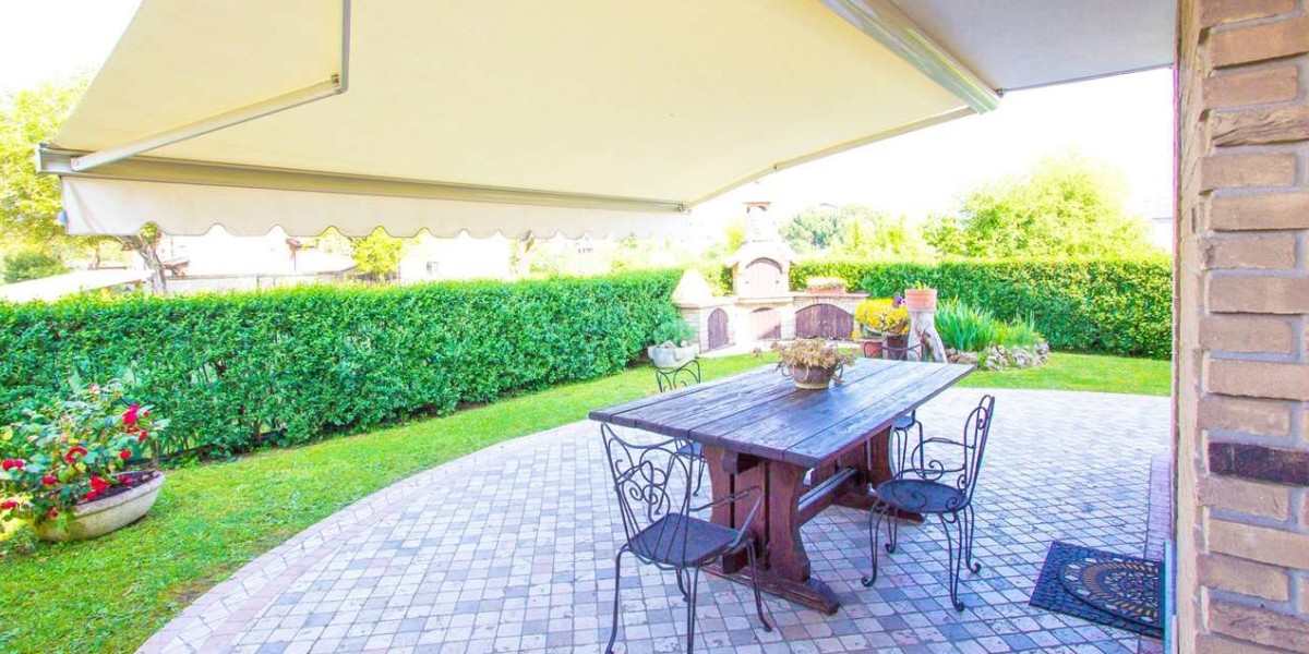 villette bifamiliari con giardino e garage