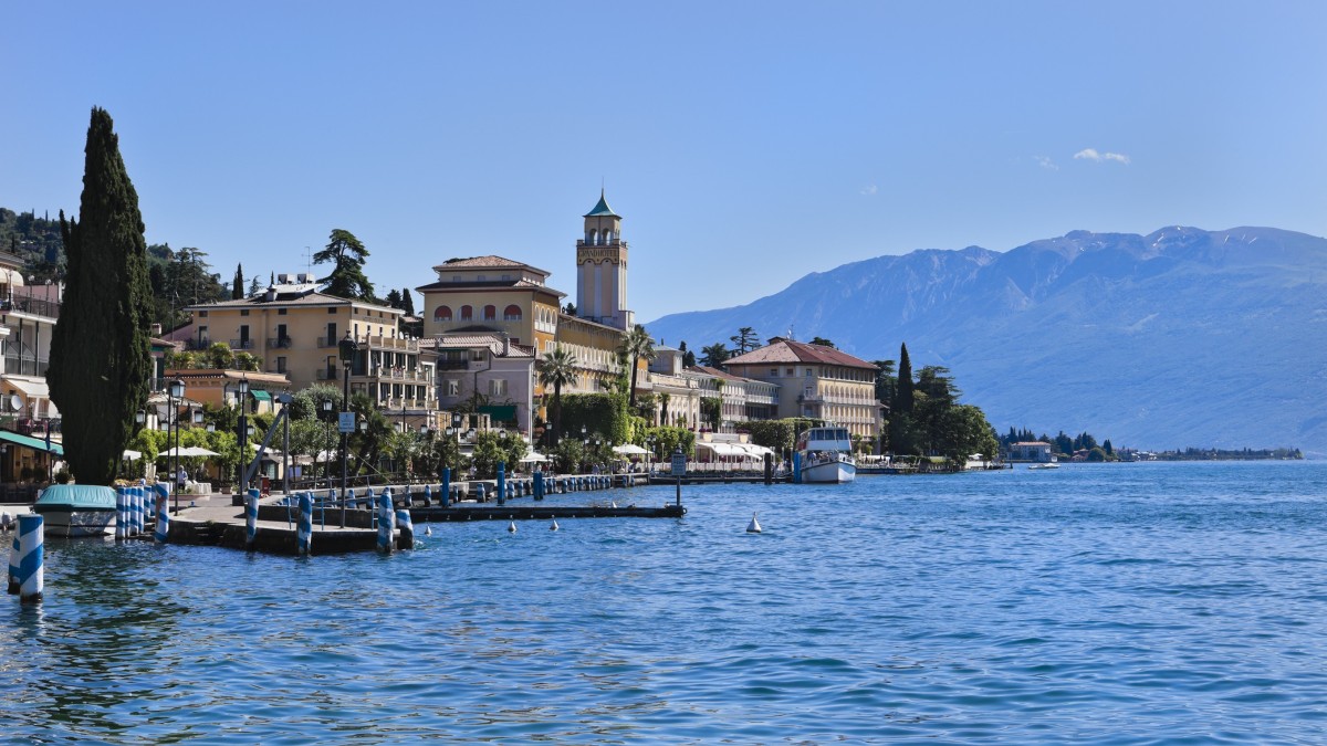 bandiere arancioni lombardia