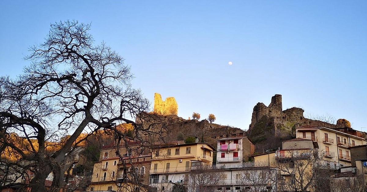 I ruderi del Castello Normanno-Svevo di Nicastro a Lamezia Terme