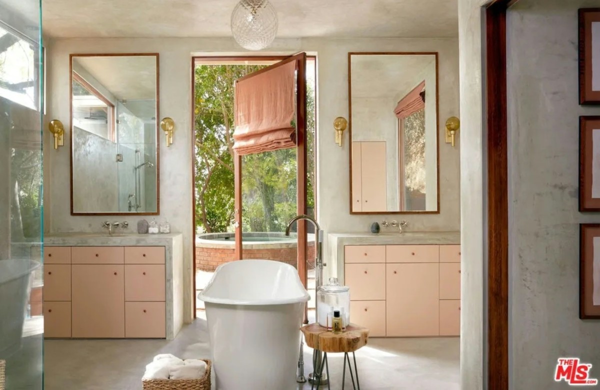 La casa di Dakota Johnson a Hollywood