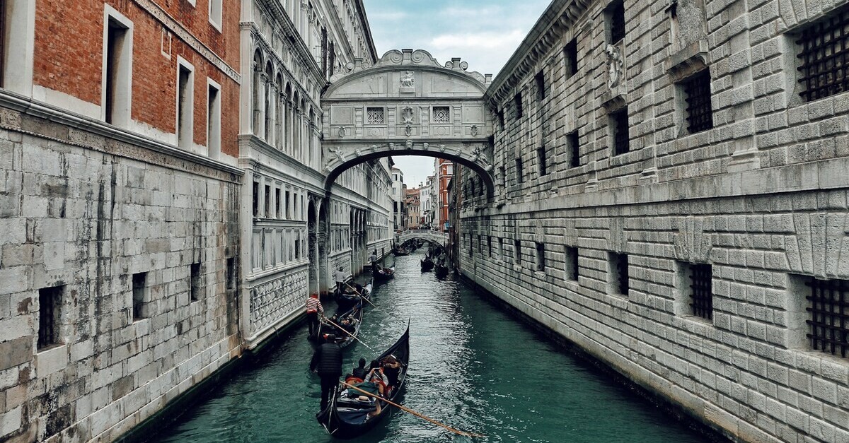 Il ponte dei sospiri a Venezia