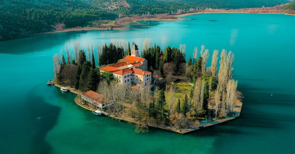 L'isola di Visovac in Croazia