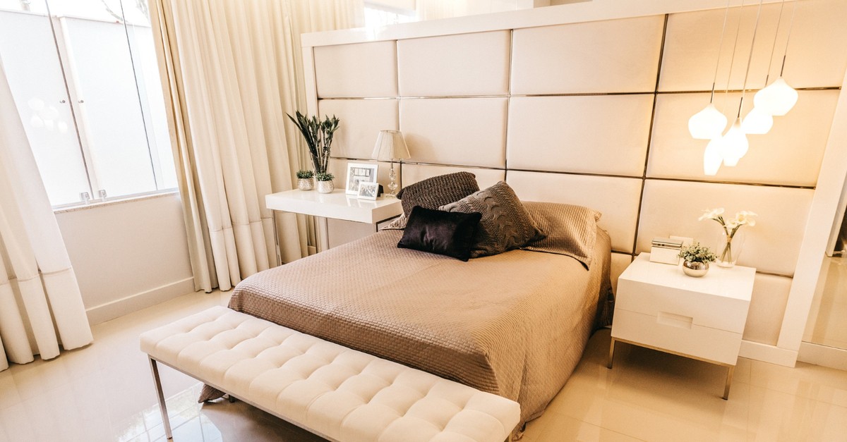 Illuminazione rilassante in camera da letto