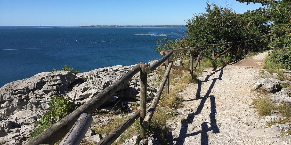 sentieri vista mare
