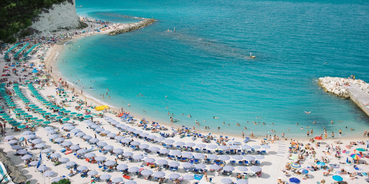 beach prices in Italy