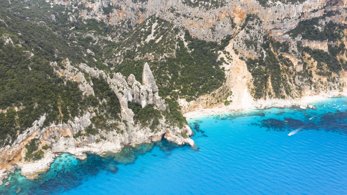 cala-goloritz-cosa-sapere-sul-sentiero-prenotazione-e-accessi