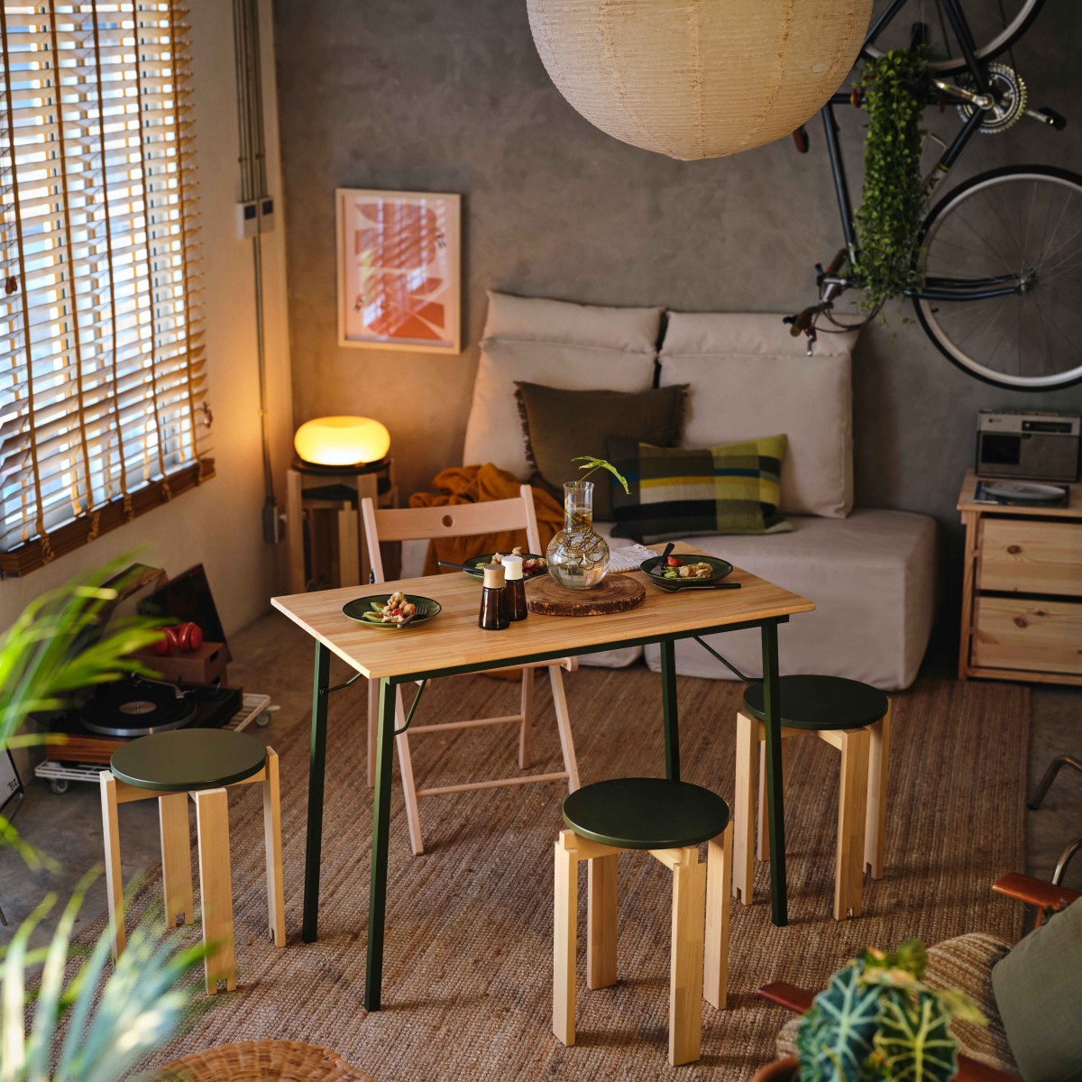 L'arredamento si adatta alla crisi abitativa: Ikea lancia una collezione per i "nomadi dell'affitto"