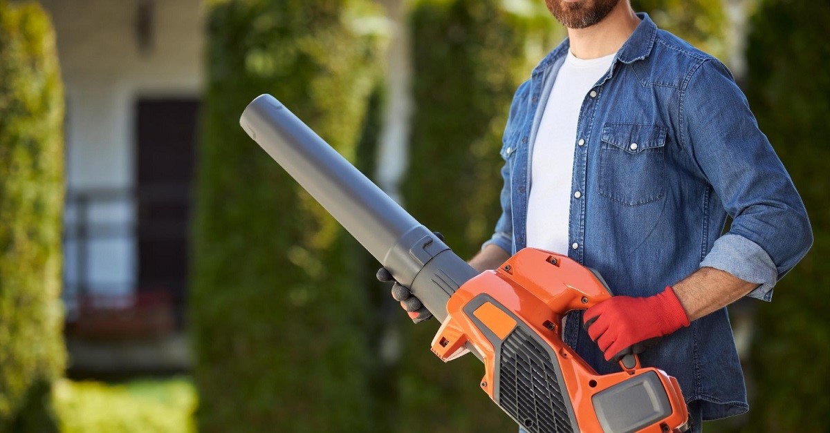 Un soffiatore da giardino