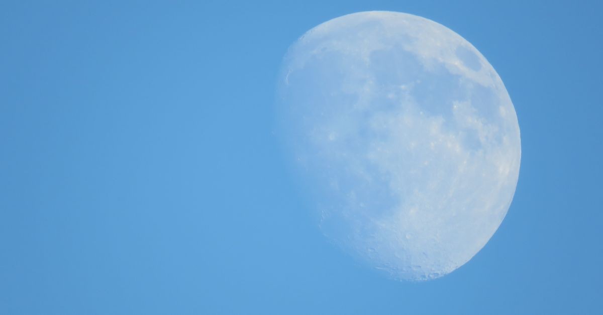 luna gibbosa crescente 