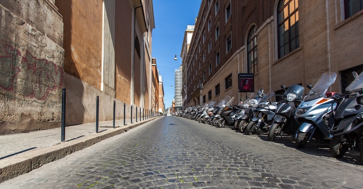 Stalli moto su strada