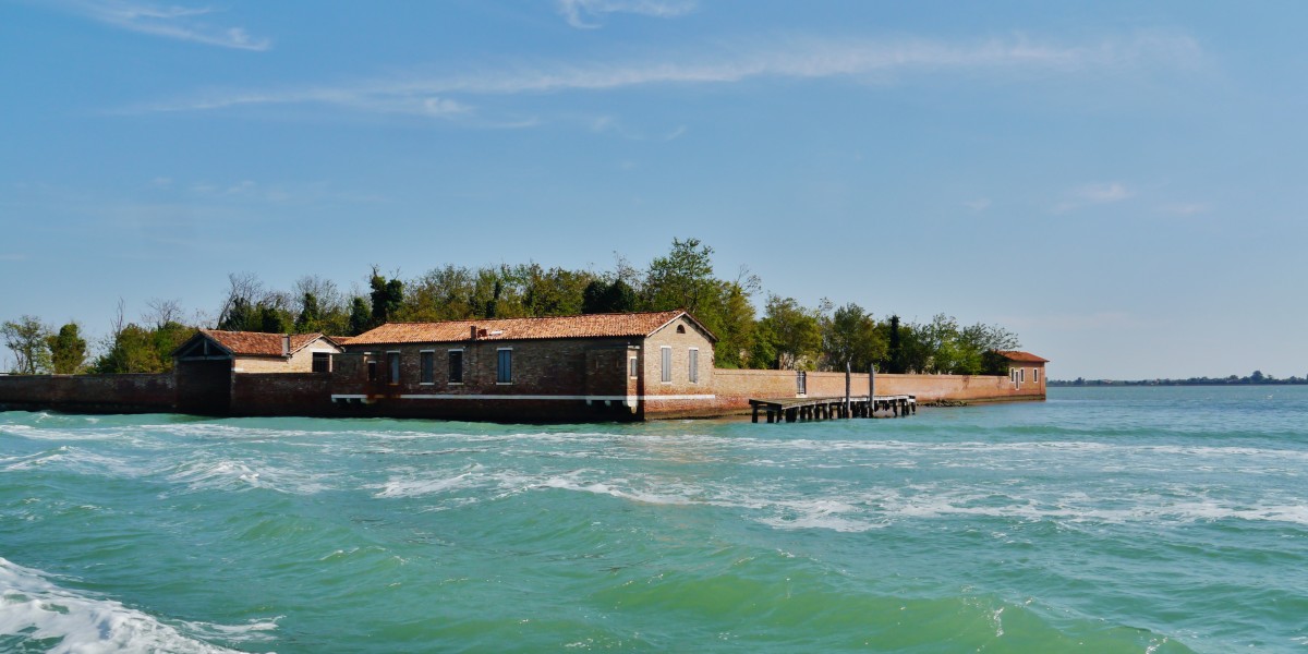Italy's ghost island