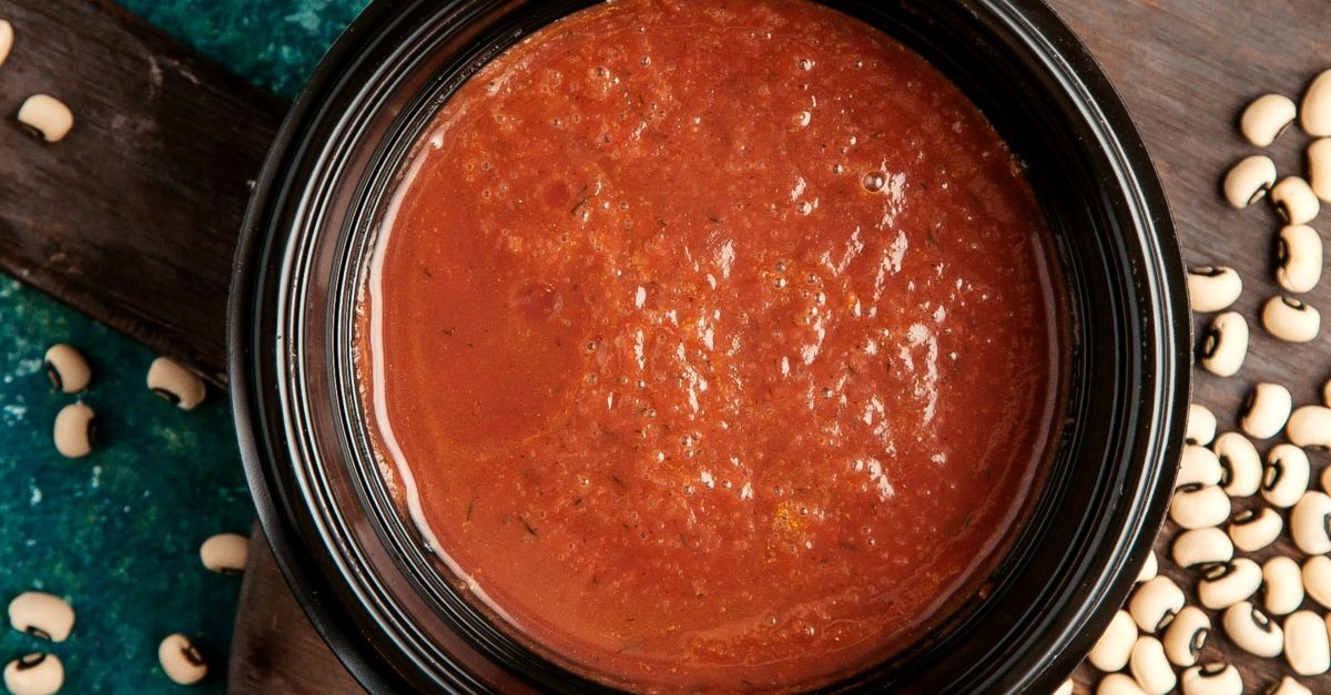 zuppa pomodoro vista dall'alto 