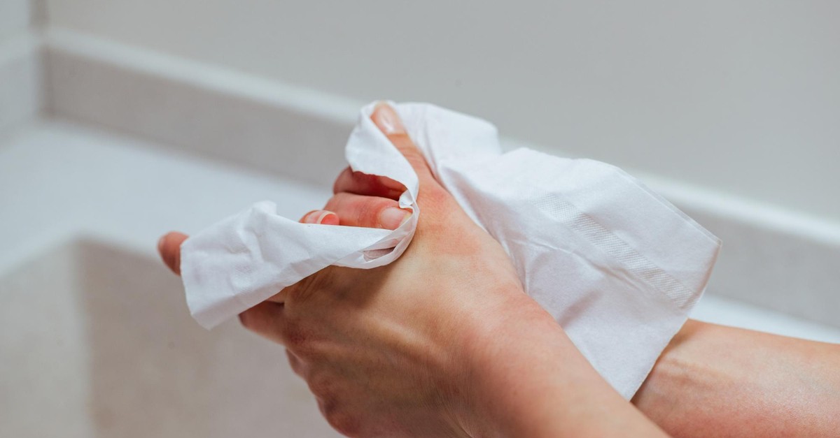 Un fazzoletto di carta bianco
