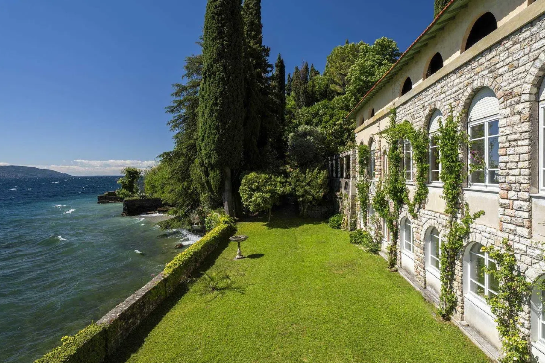 villa in vendita