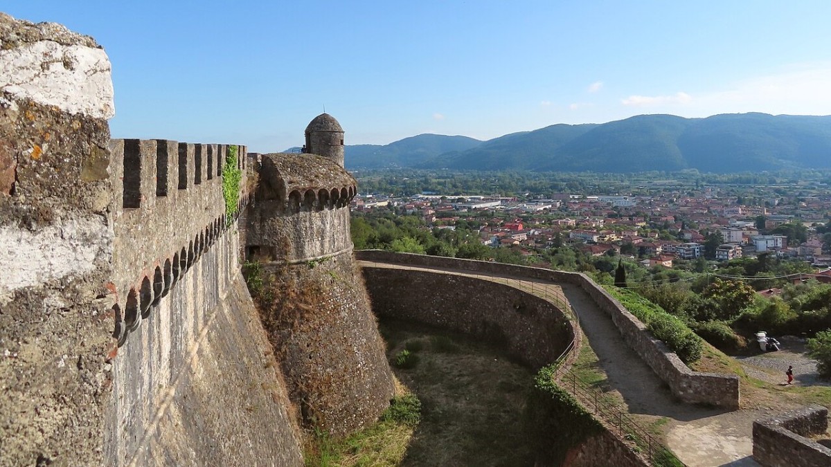 fortezza di sarzanello