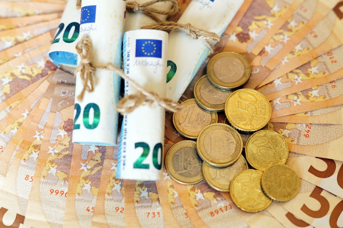 banconote e monete euro