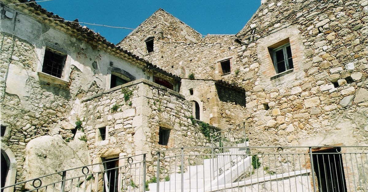 Scorcio del centro storico di Zungoli