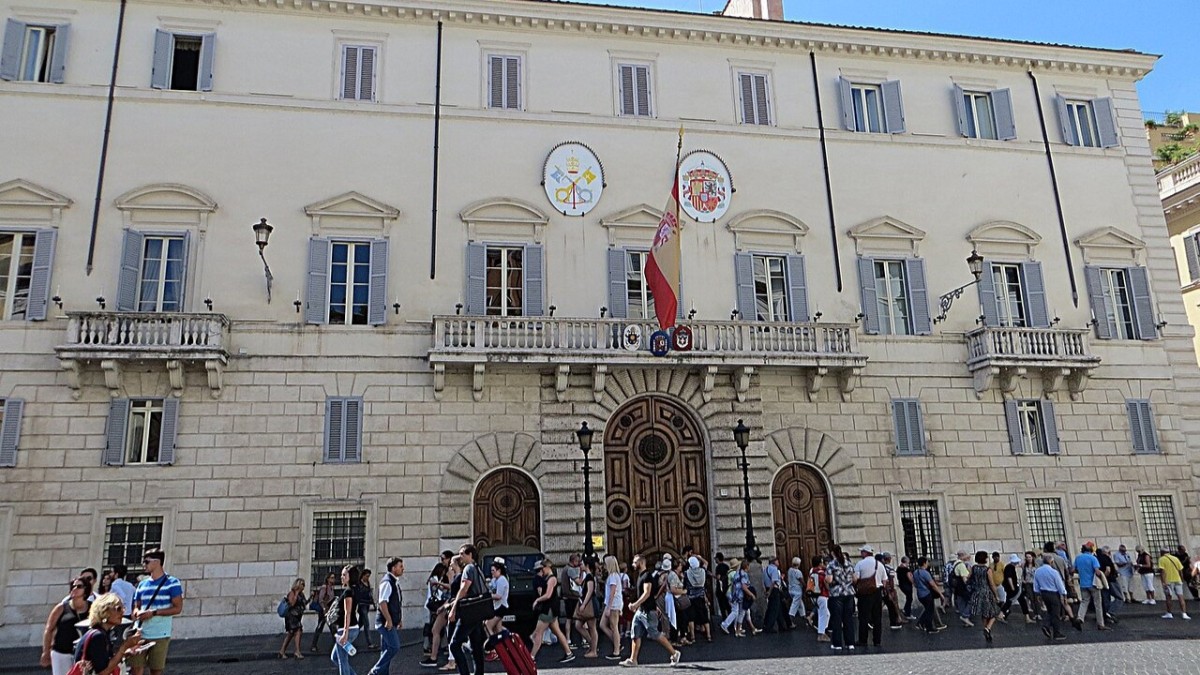 perche piazza di spagna si chiama cosi