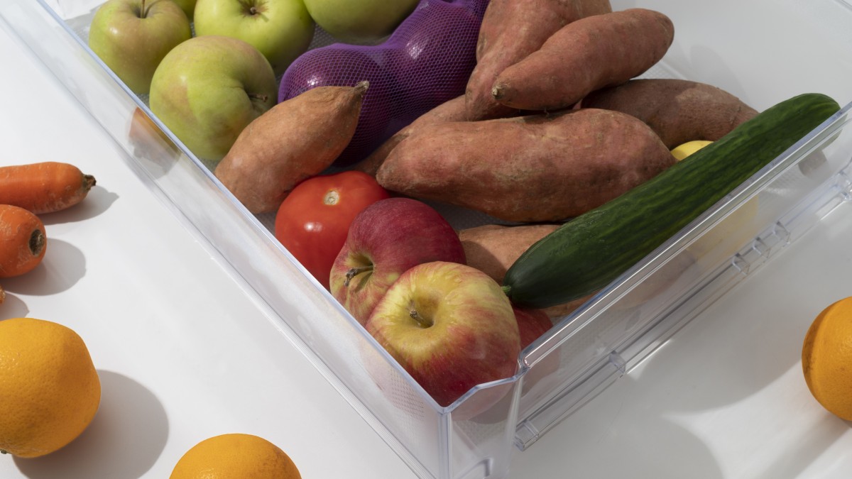 frutta nel sacchetto di plastica