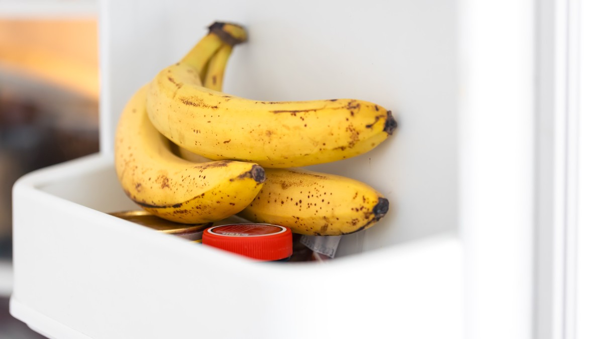 frutta nel sacchetto di plastica