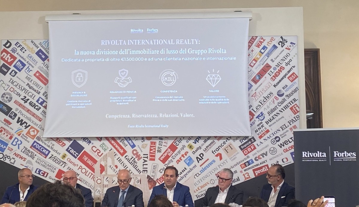 Conferenza stampa Gruppo Rivolta