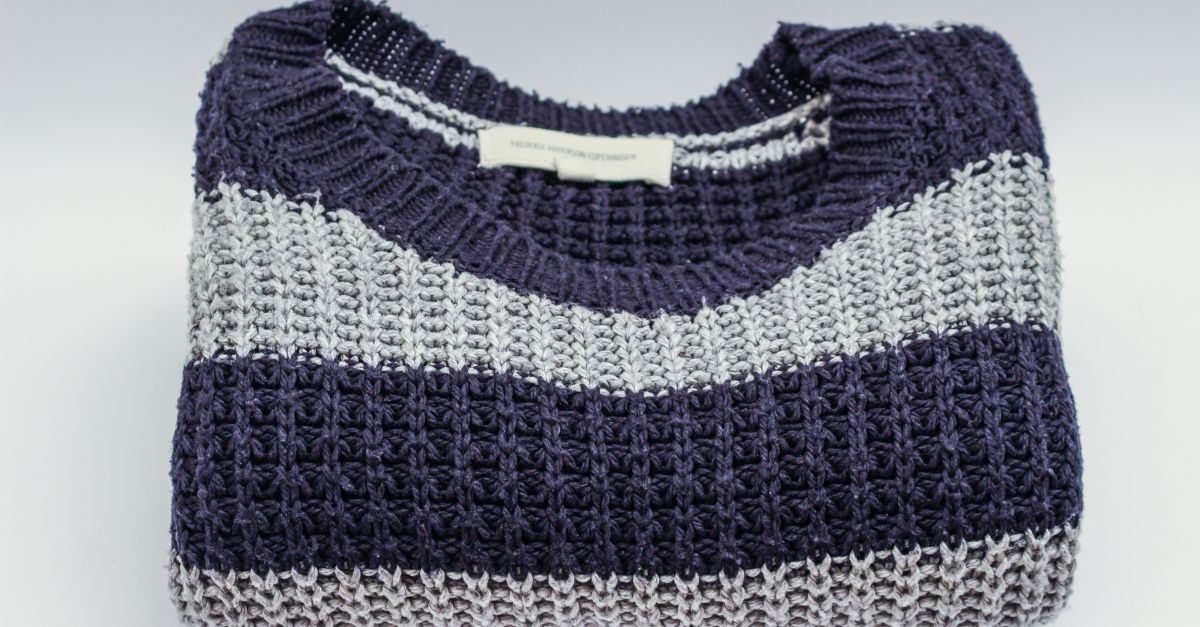 maglione ripiegato 