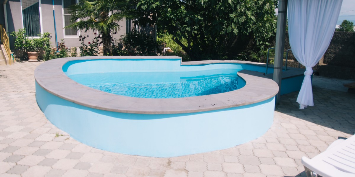 Piscine di lusso fuori terra e interrate