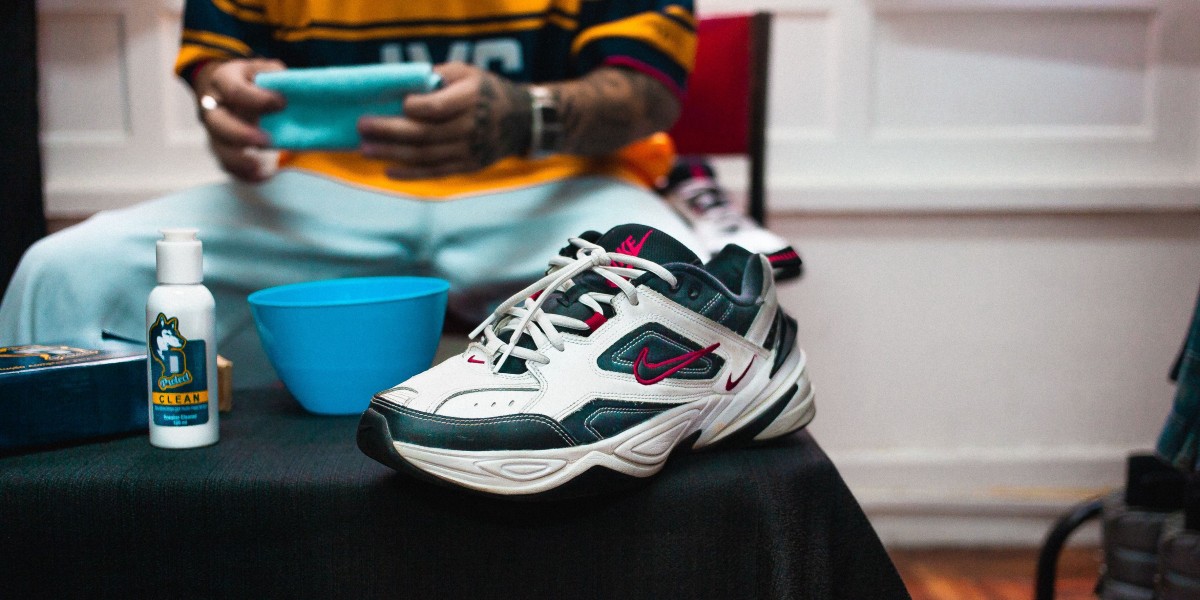 si possono lavare le scarpe in lavatrice