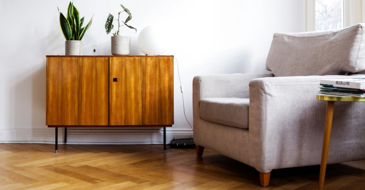 poltrona su parquet 