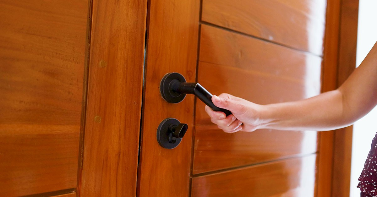Uscire di casa agli arresti domiciliari