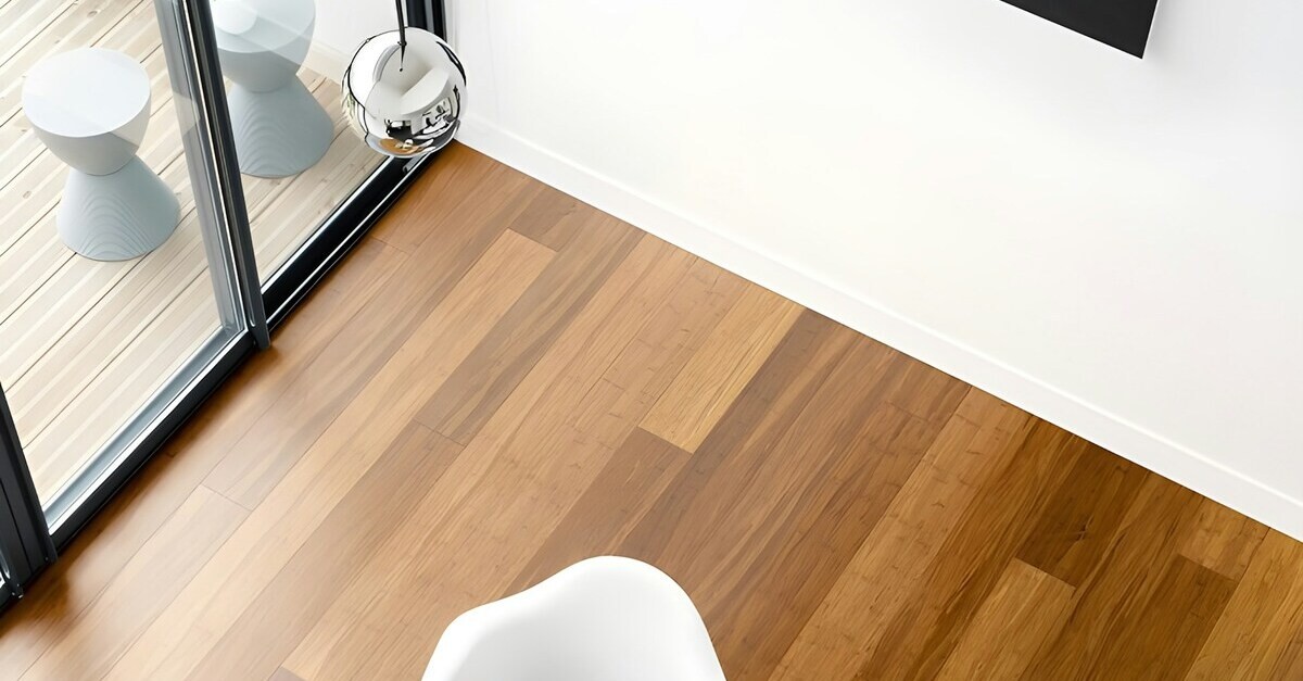 Parquet con variazioni cromatiche e venature