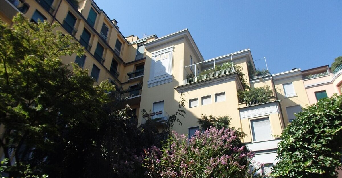 Casa della meridiana Milano