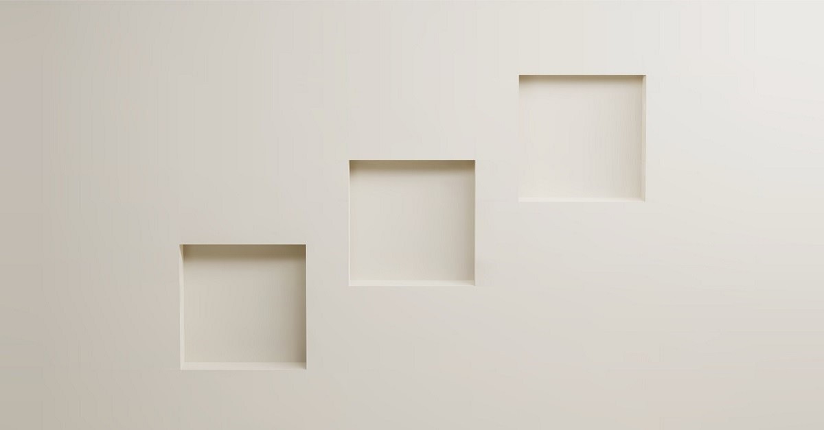 Tre nicchie quadrate in una parete