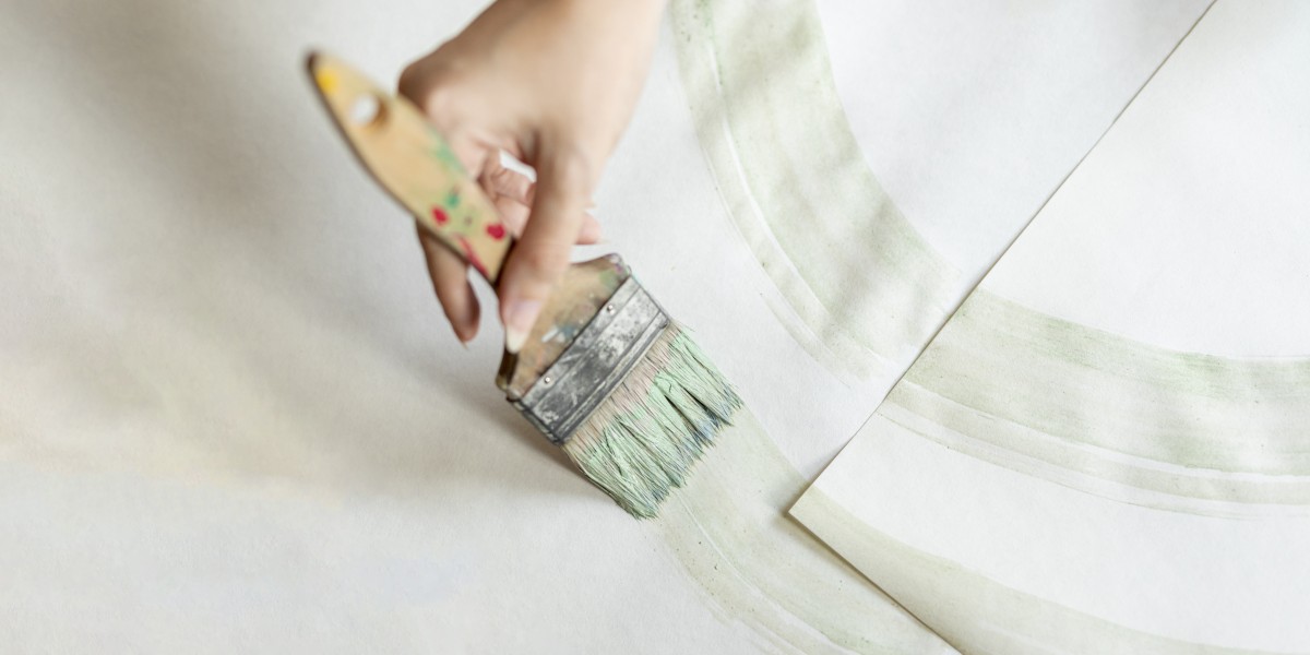 pittura per coprire carta da parati