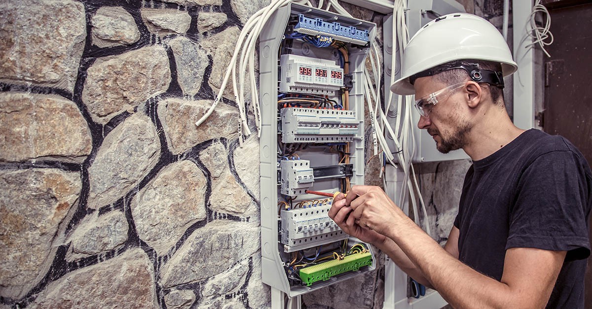 Installazione di cavi elettrici in condominio