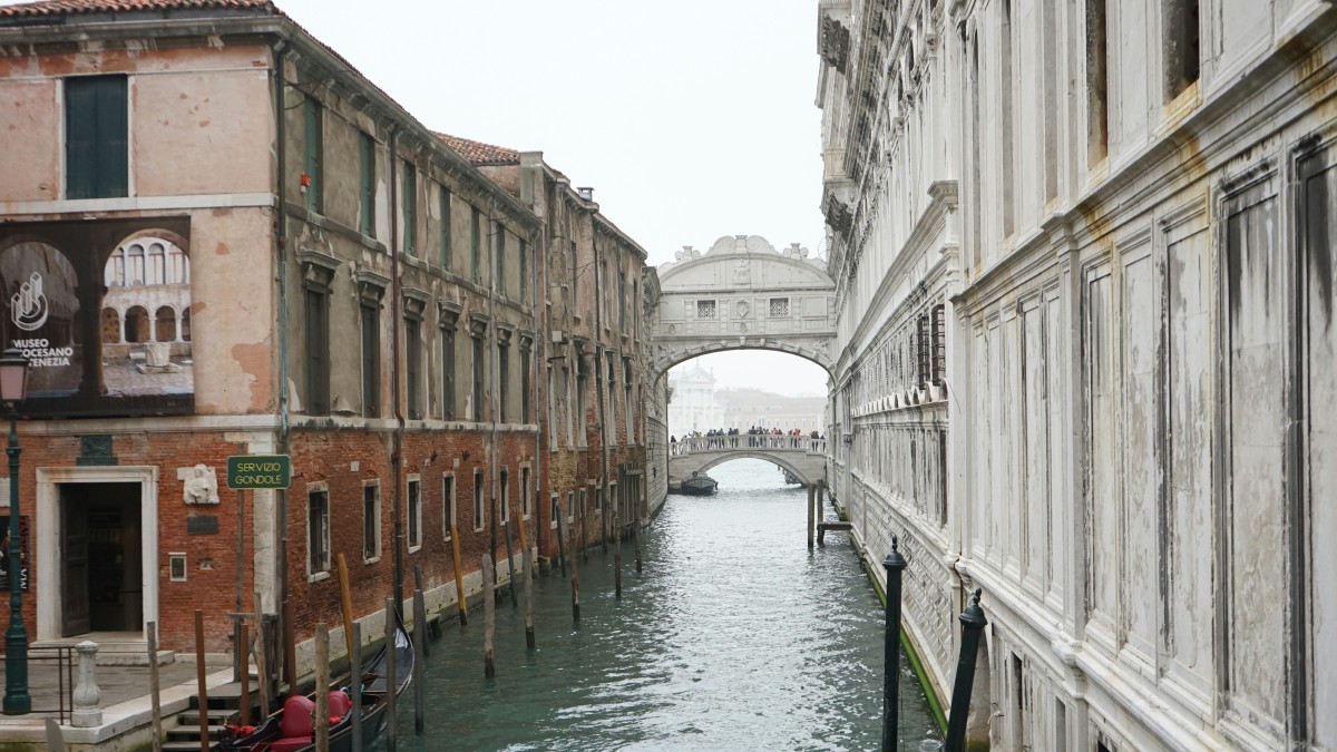 perche il ponte dei sospiri si chiama cosi