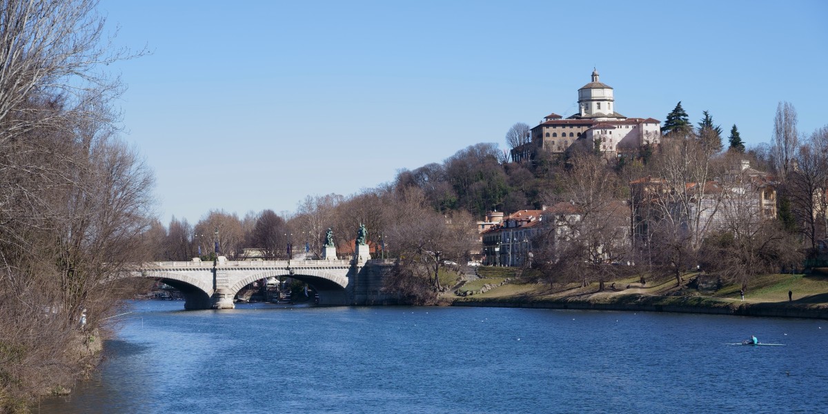 piazzale Monte dei Cappuccini Torino 