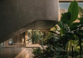 La casa è stata ispirata dalle opere di Le Corbusier e Balkrishna Doshi