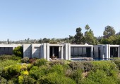El ‘búnker’ del fundador de Oakley en Beverly Hills se vende por 47 millones de dólares