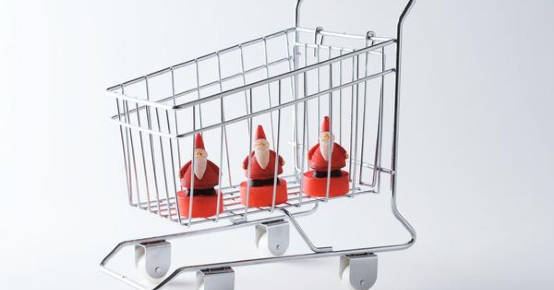 Anche a natale è possibile risparmiare: un utile vademecum per trascorrere le feste senza lasciarci lo stipendio