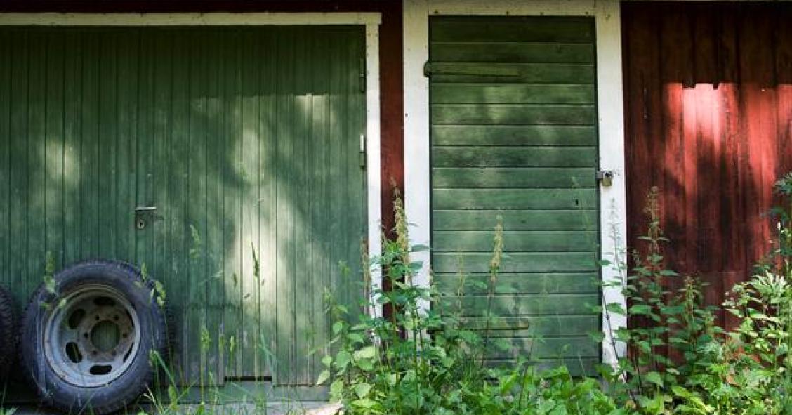 Investire in un box auto o in un appartamento? la casa rende di meno, ma si rivaluta di più