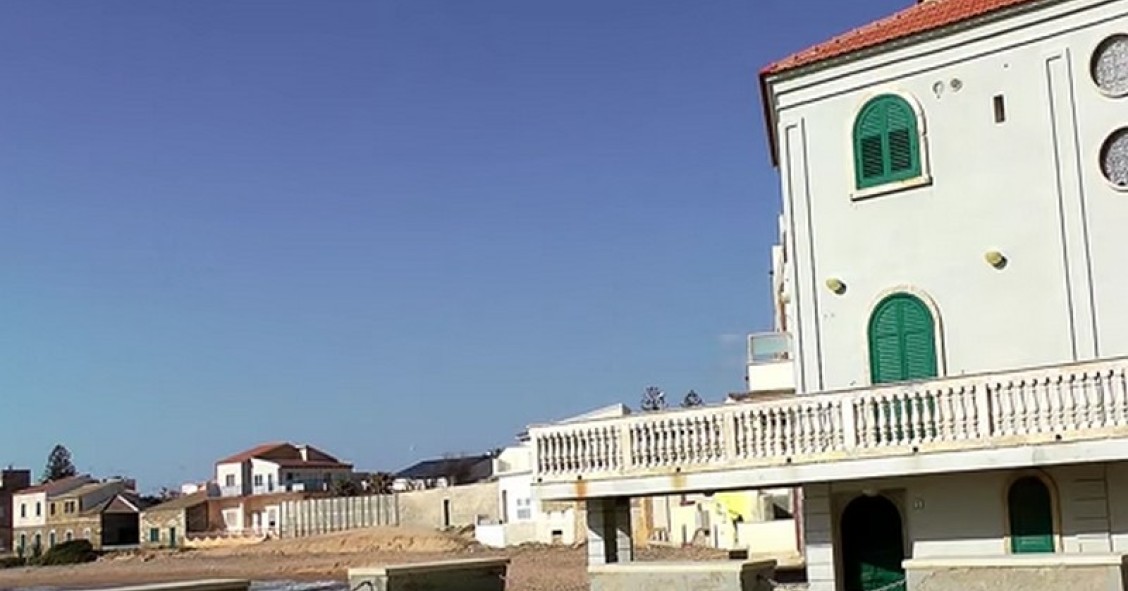 Casa di Montalbano: per “Le Iene” è abusiva, ma Crocetta la difende