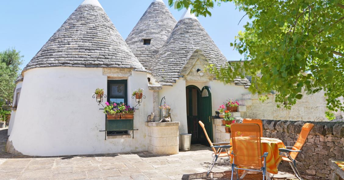 Case al bacio nei borghi più belli d’Italia