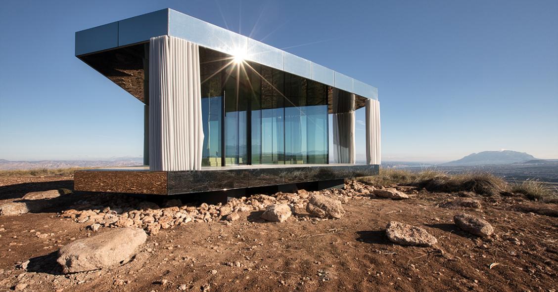 Una minicasa di vetro che sfida il clima più avverso (Fotogallery)