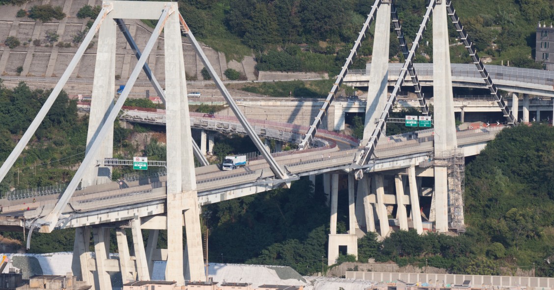 Crollo del ponte a Genova: decisa la sospensione del rimborso mutui