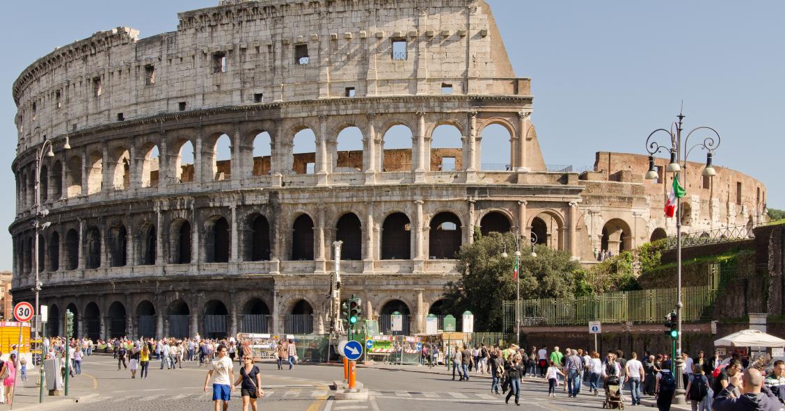 Rigenerazione urbana Roma, recupero di vecchie scuole e fabbriche per il rilancio della città