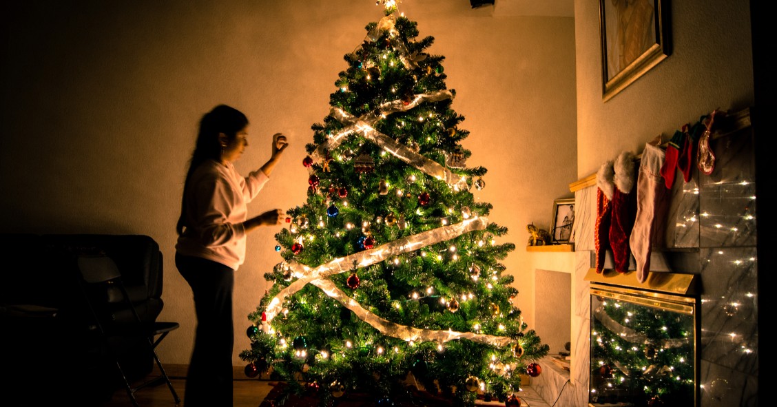 Idee di tendenza per decorare l'albero di Natale