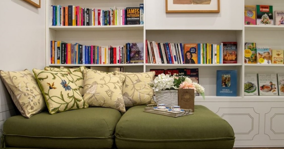 A letto con uno scrittore? A Napoli si può con l'hotel-libreria