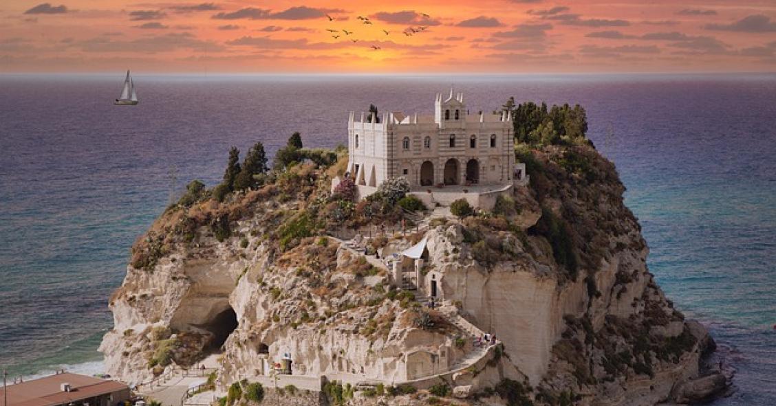 Tropea, il borgo più bello d'Italia: benvenuti alla Perla del Tirreno