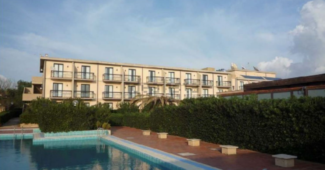 Un hotel nel ragusano a due passi dal mare è in vendita all’asta su idealista